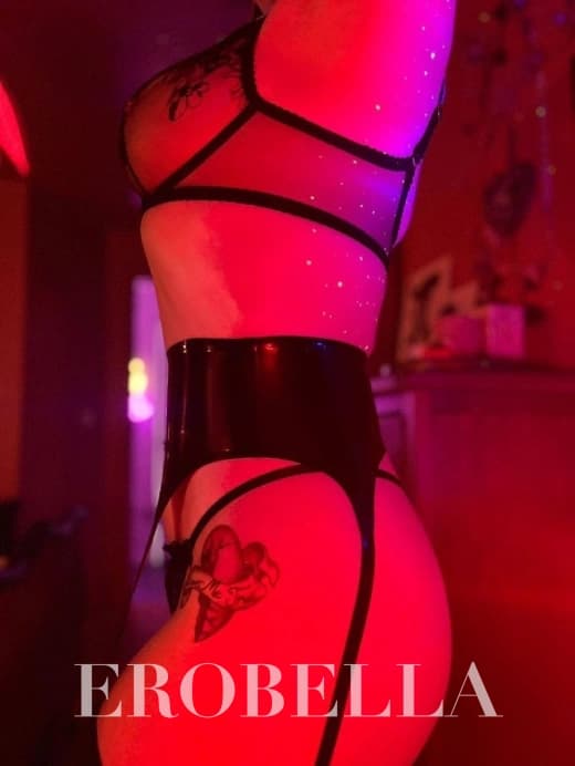 ✨ Meet the Playful English Superstar | Sophisticated & Seduc independent escort in archway uk