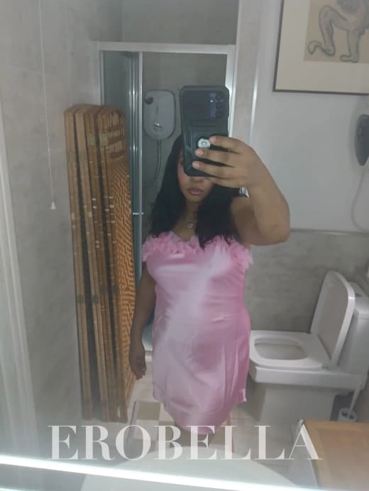 🌹 Meet Rosa | Charming French Beauty in a Private Setting � independent escort in archway uk