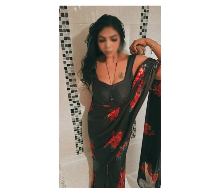 🔥 Ashwathi – Tamil Charm 🇮🇳 Now in Aberdeen 💋