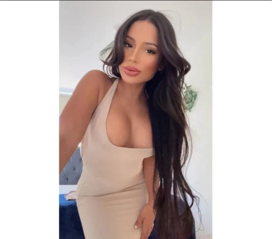🍭 Ellis ✨ Fun Party Lady 💖 Available Now